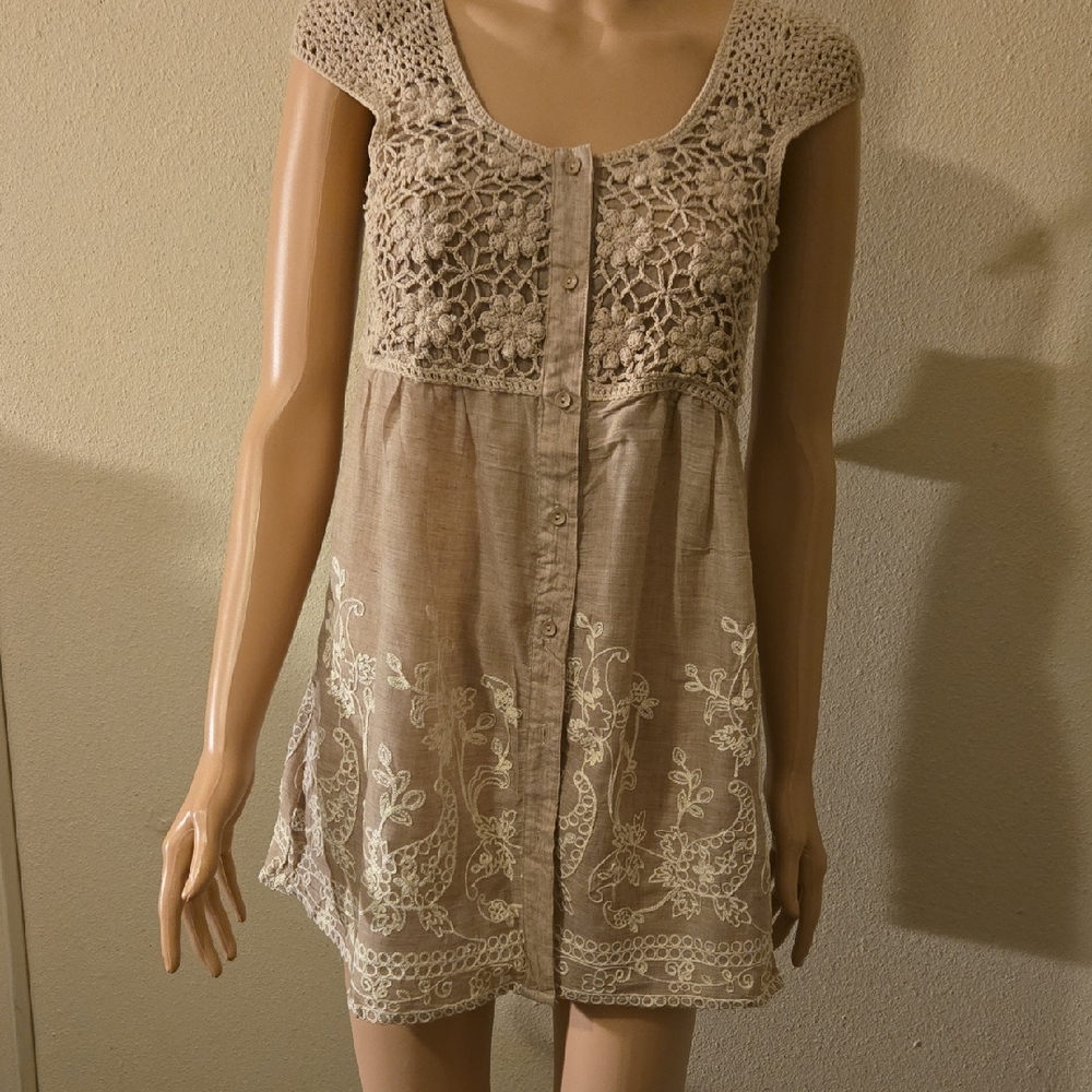 Monoreno Tan Cap Sleeve Blouse NWT L